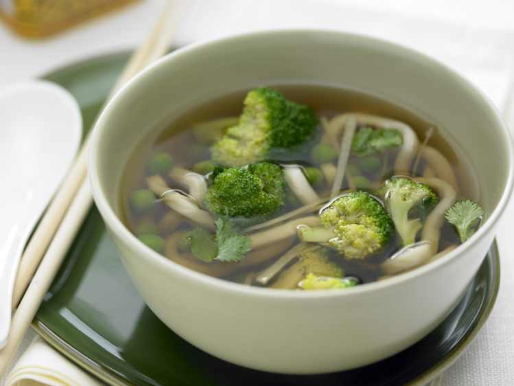 soup-and-vegetables-broth to cure cold in child सब्जियों का सूप दे शिशु को सर्दी जुकाम खांसी में राहत